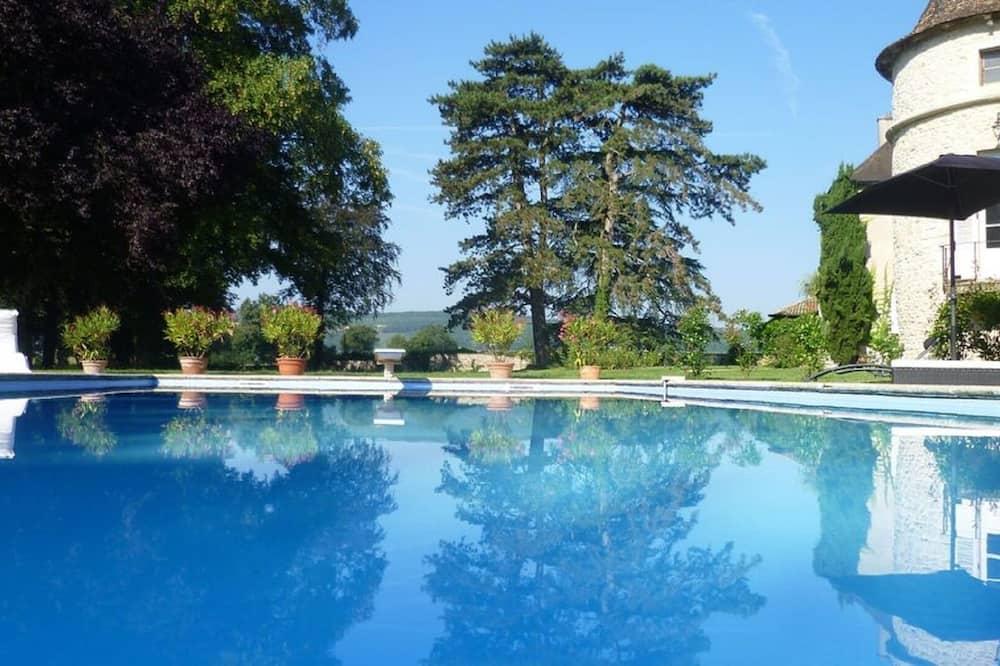 Small cottage for 2 persons with swimming pool in the old stable of our Castle Bourgogne - Fleurville visuel 4/5 Small cottage for 2 persons with swimming pool in the old stable of our Castle Bourgogne - Fleurville visuel 4/5