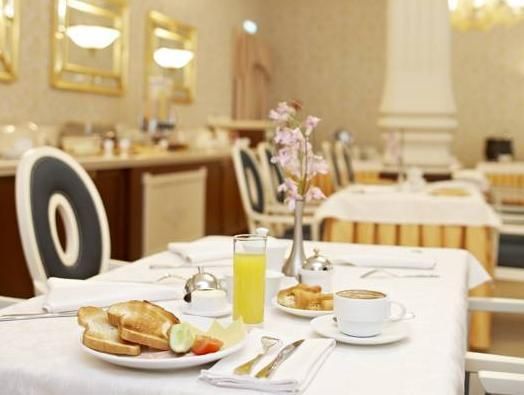 Dvor Podznoeva Glavniy Korpus