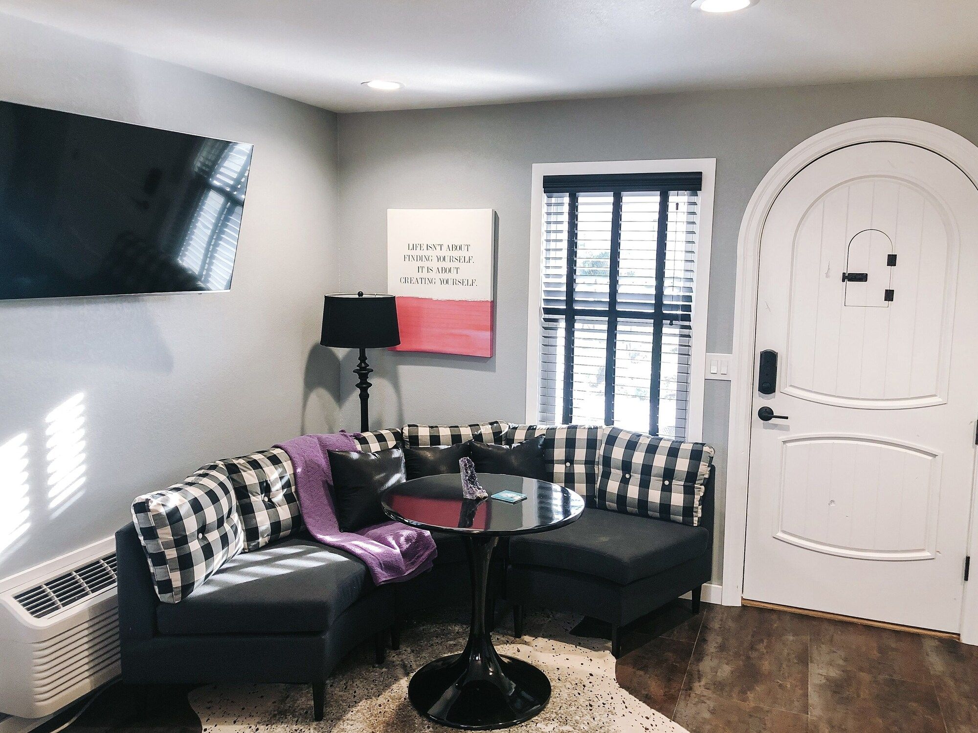 EO Bungalows, Black Hills