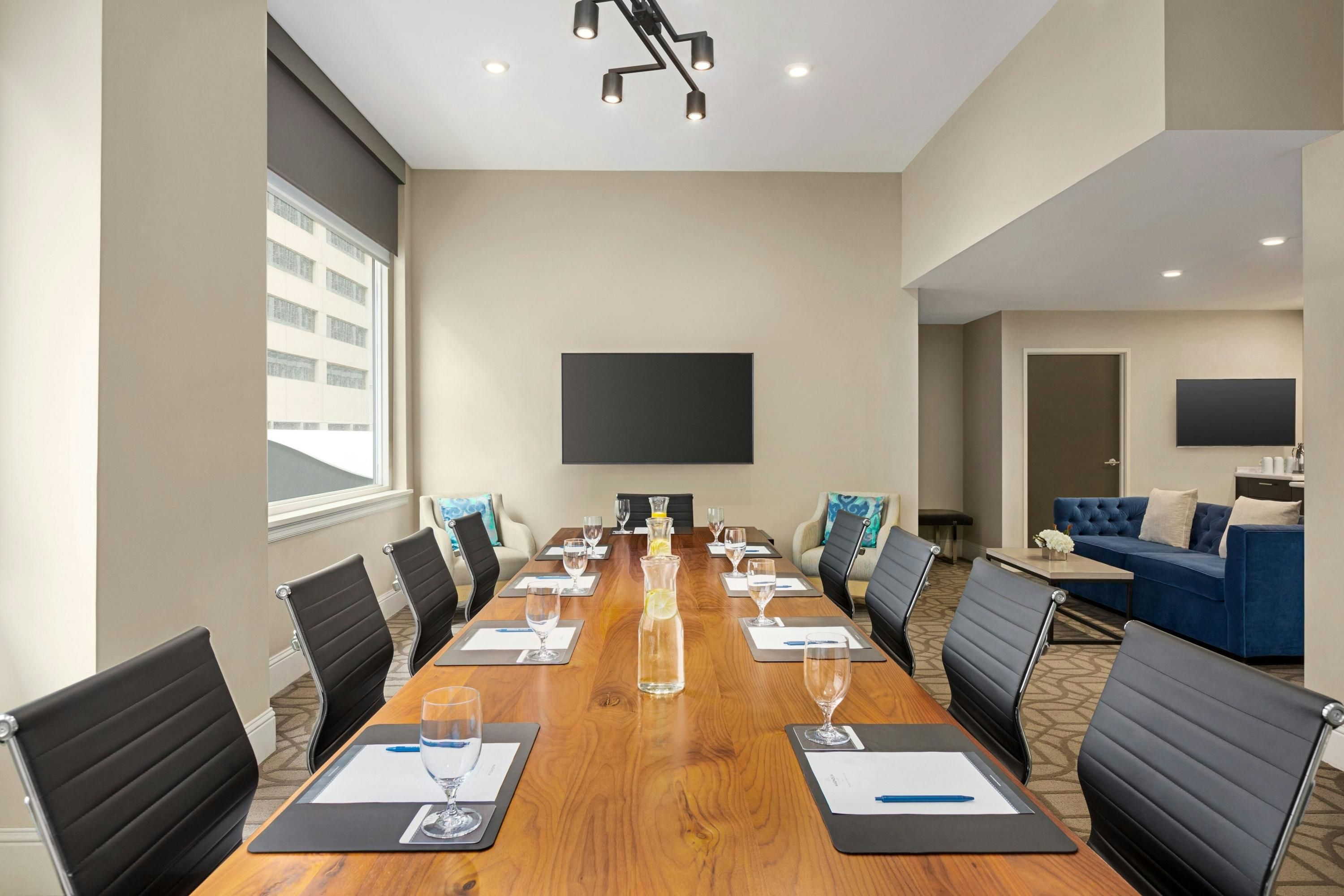 Magnolia Hotel Denver, a Tribute Portfolio Hotel