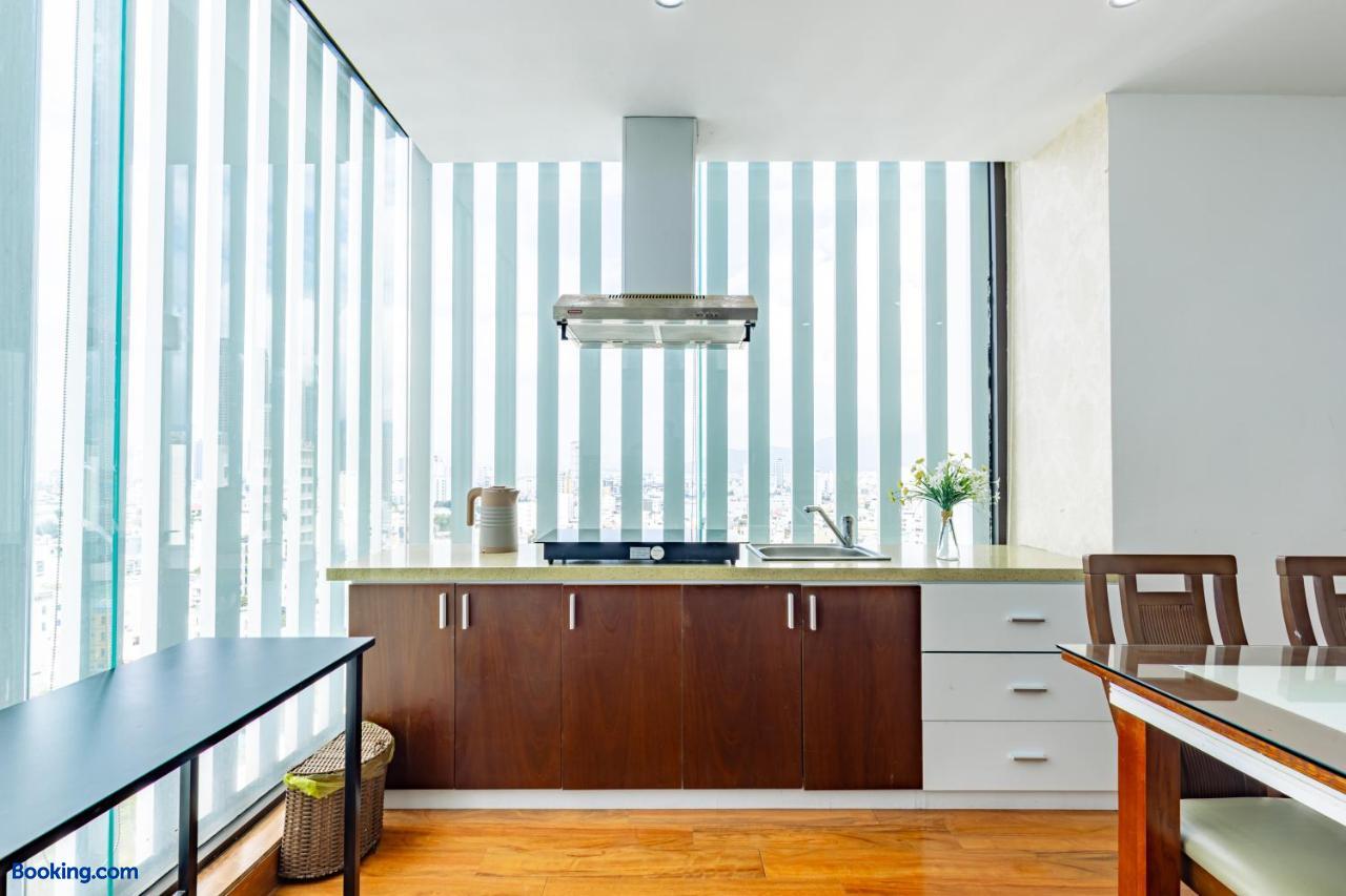 booking-1070875012-550108741-531394 Golden Sun Apartment by New Sky Travel