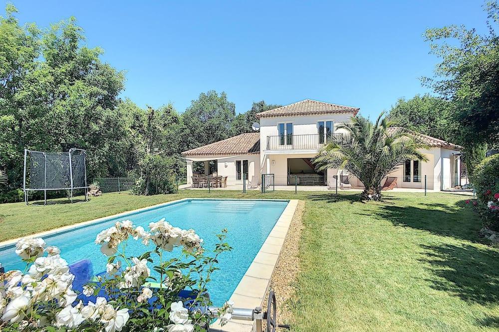 Beautiful Modern Villa With Heated Pool, Landscape Garden And 3 Bedrooms Rhône-Alpes - Saint-Paul-de-Varax visuel 2/5
