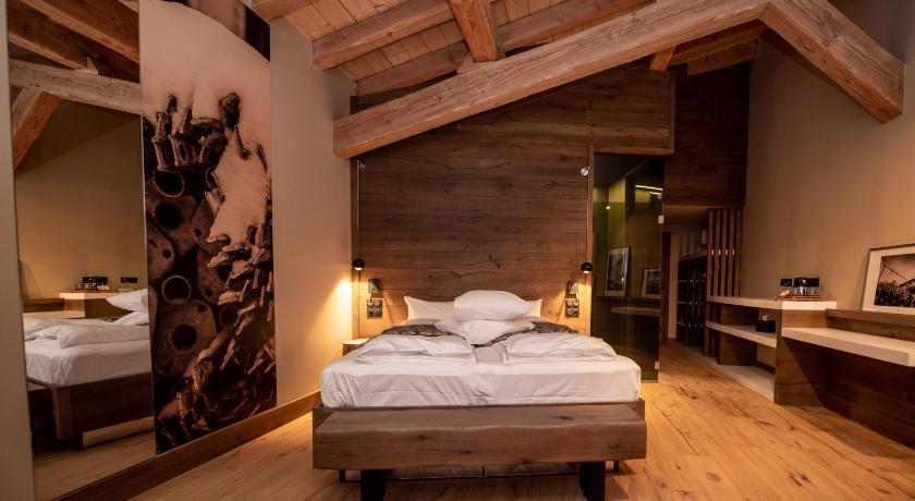 Chalet Hotel Le Collet Bourgogne - Vonges visuel 2/5 Chalet Hotel Le Collet Bourgogne - Vonges visuel 2/5