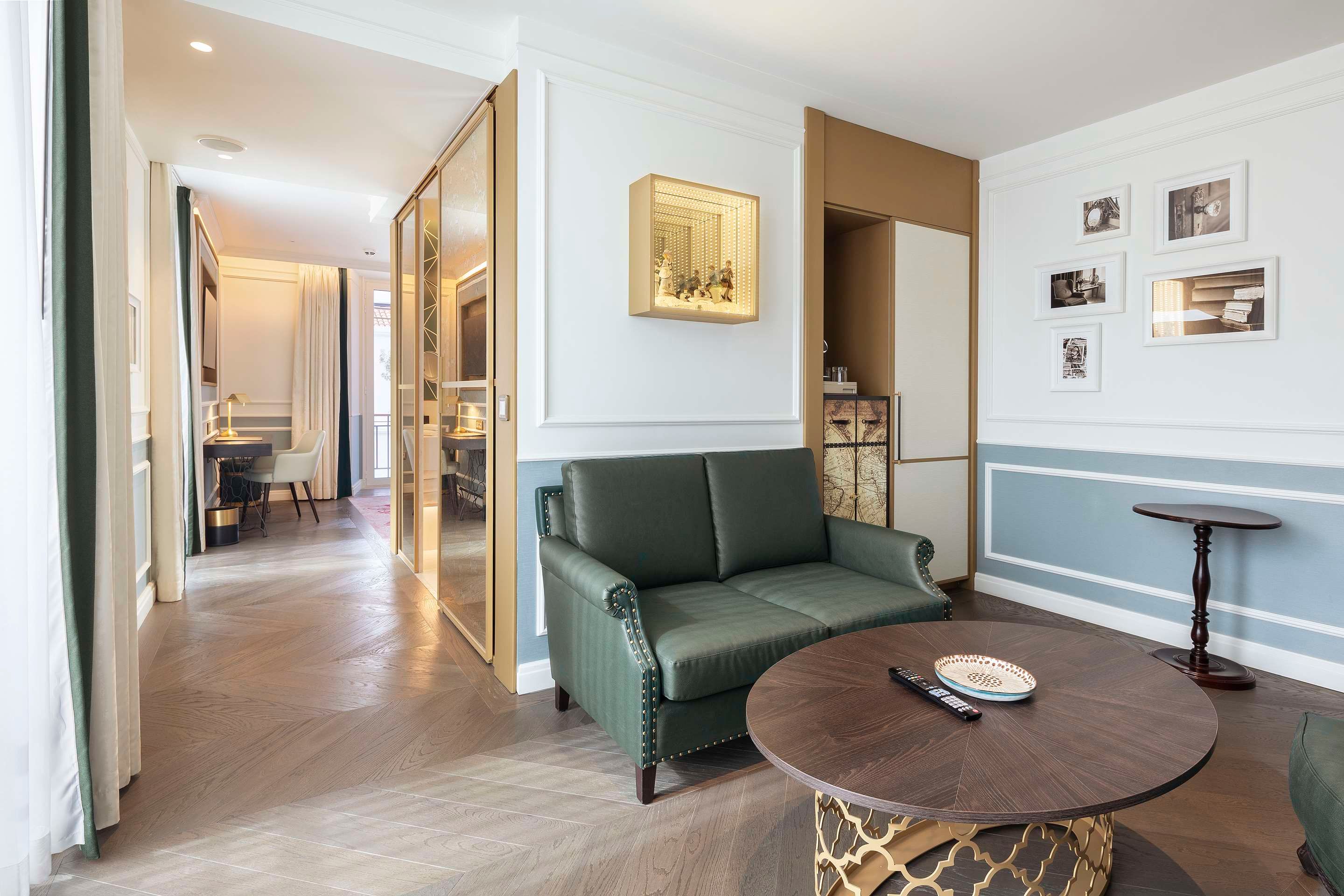 The Emerald House Lisbon, Curio Collection by Hilton