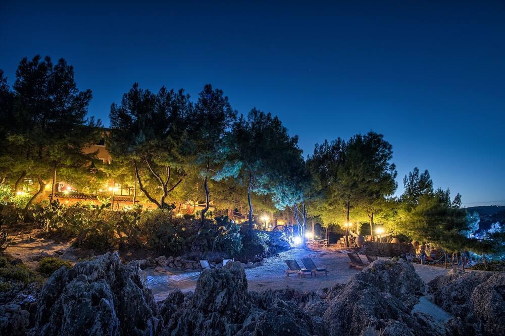 Nobelos Seaside Lodge