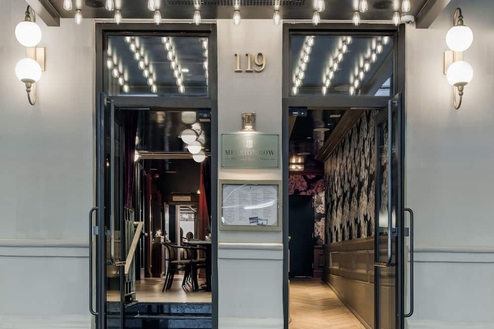 Merrion Row Hotel and Public House