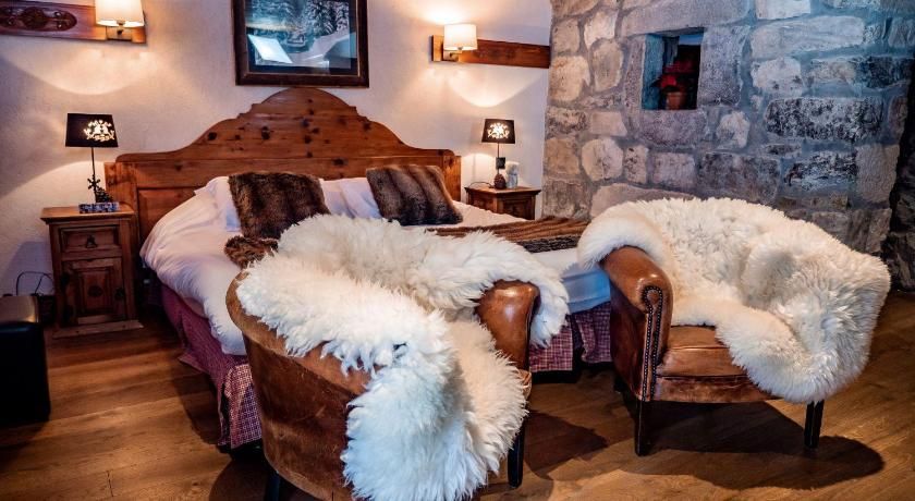 Les Chalets de la Serraz