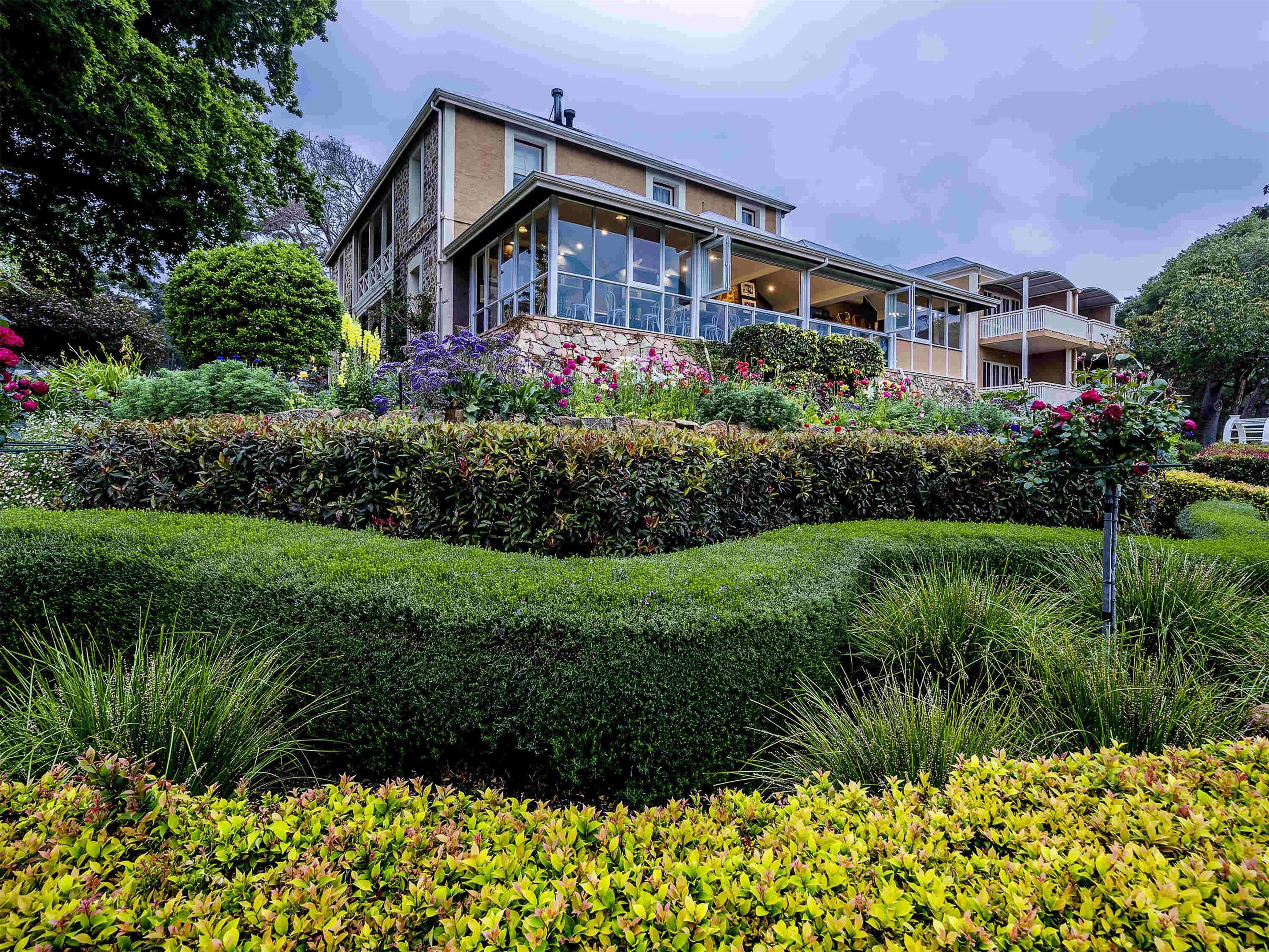 Grand Mercure Basildene Manor