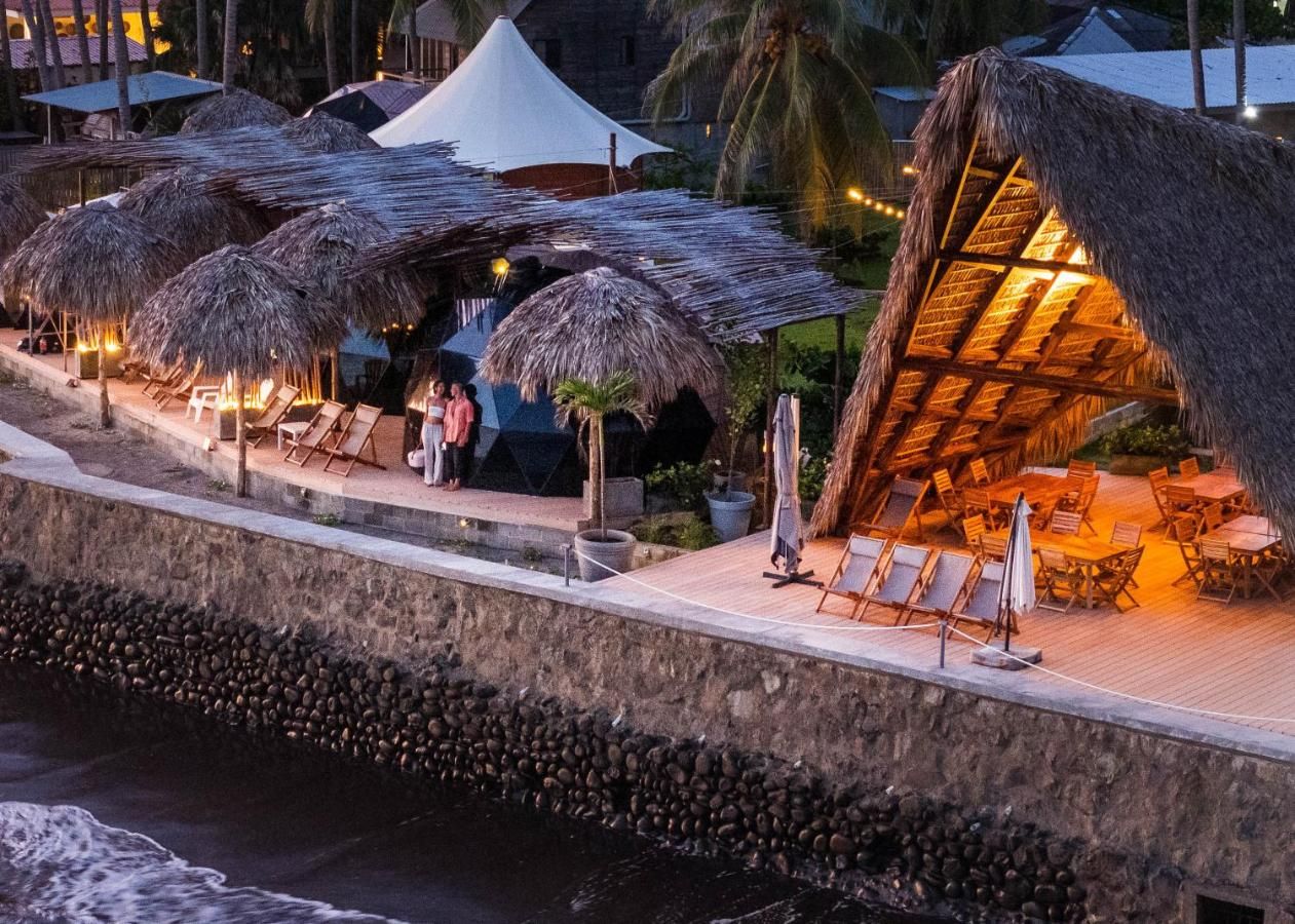 Almare Zonte - Beachfront Glamping Hotel