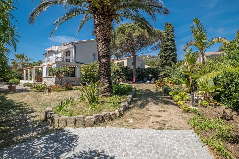 4 apartment located on the ground floor of the villa. 1,000 m2 garden Provence-Alpes-Côte d'Azur - Argens visuel 2/5