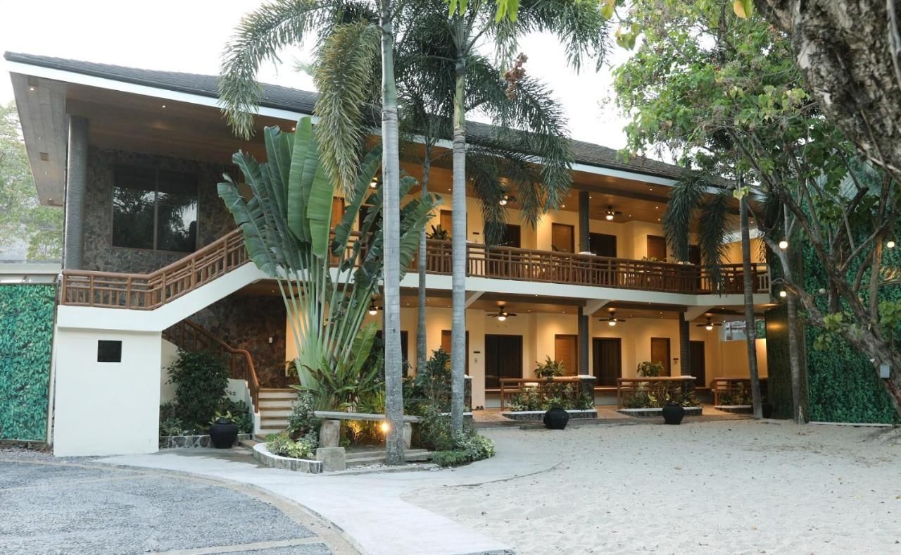 Acuaverde Beach Resort