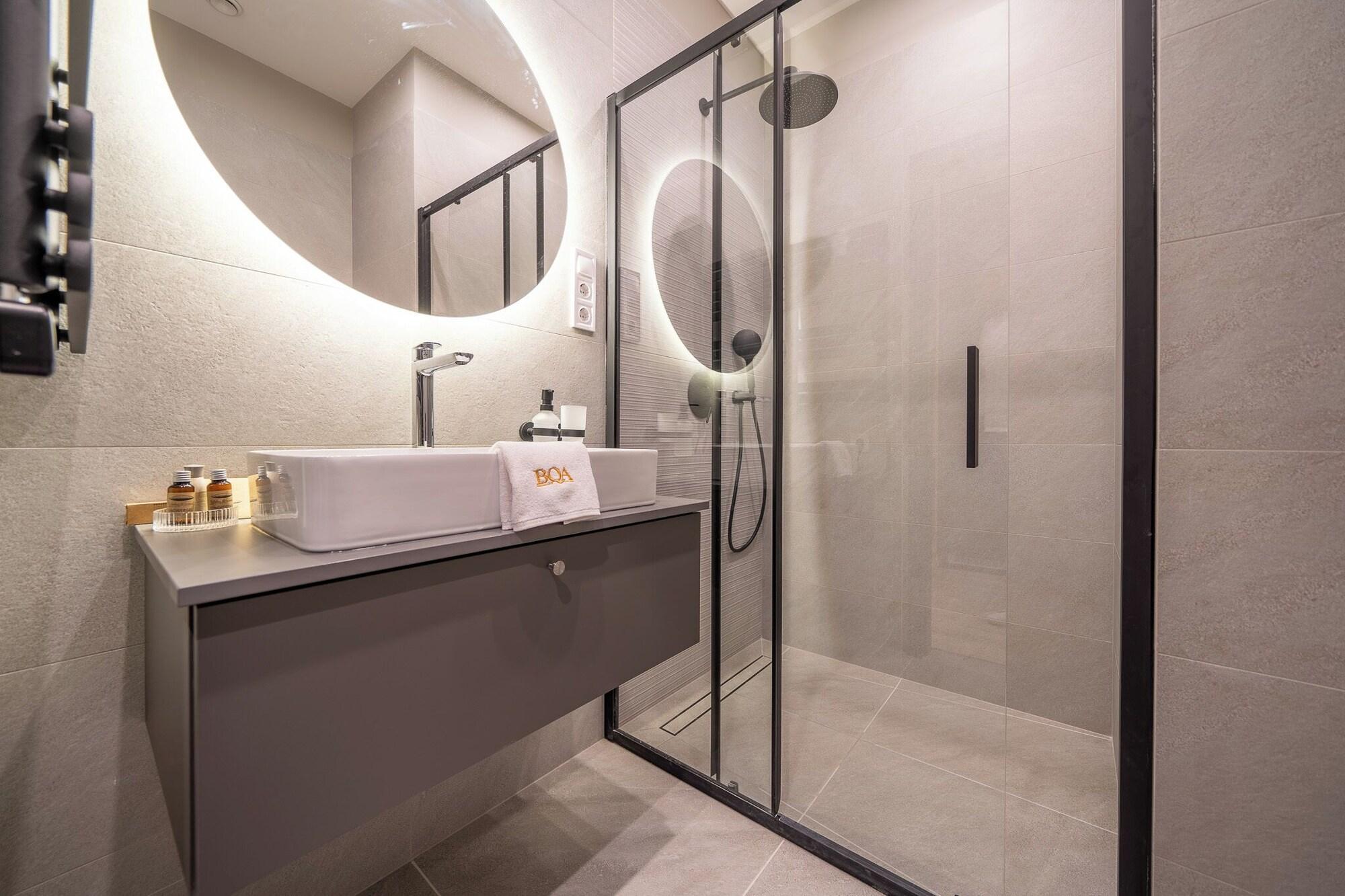 expedia_group-9633252-49f81f-165608 Karoly Boutique Suites, Best Location By Bqa