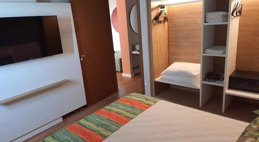 Hot Beach Suites Olimpia Resort