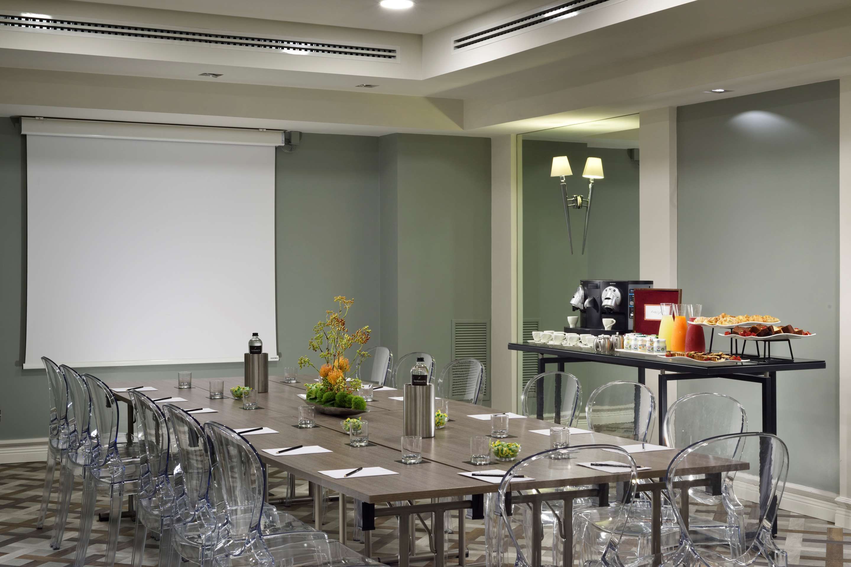 Leon's Place Hotel In Rome