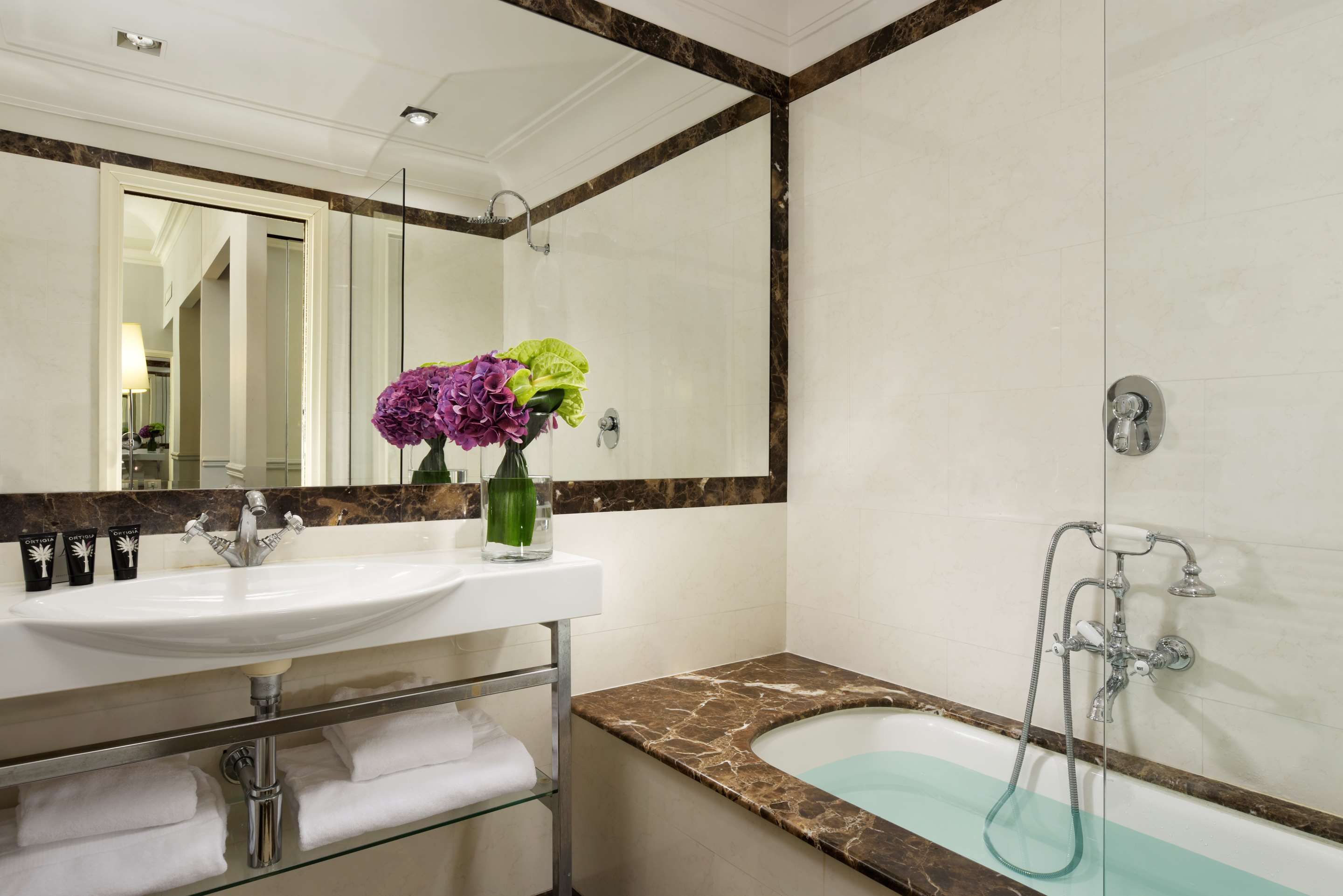 Leon's Place Hotel In Rome