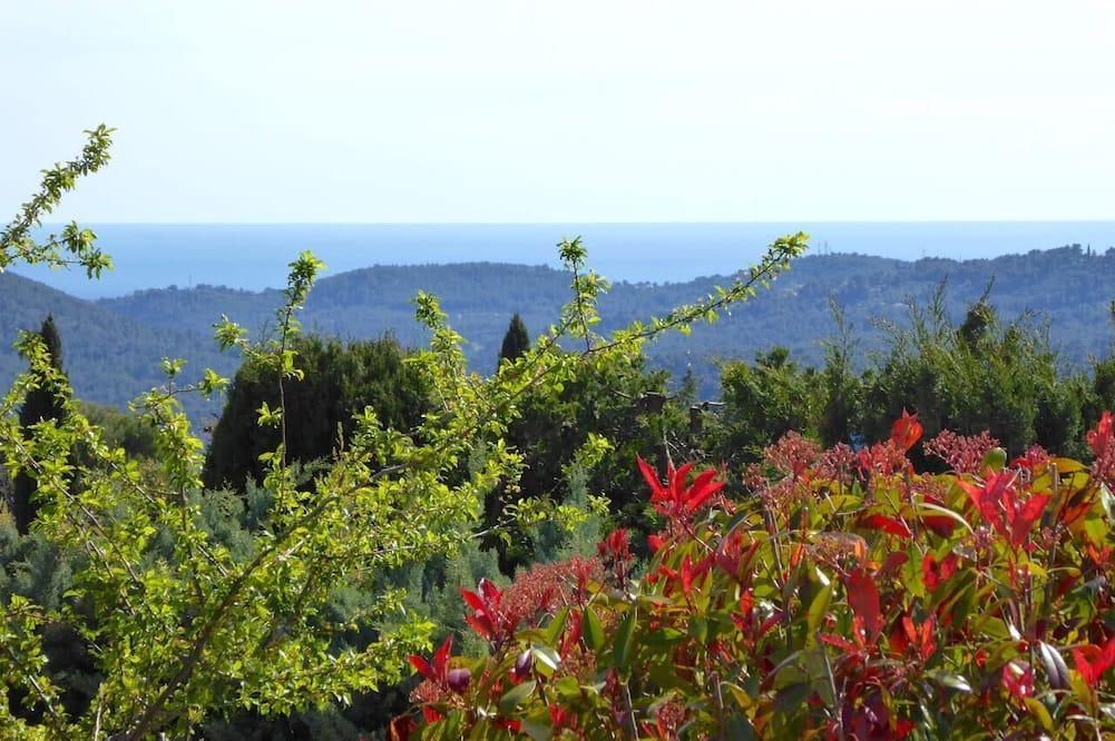 Villa aircon, indoor pool heated, paradis for children, pin-ball, WLAN free Provence-Alpes-Côte d'Azur - Le Castellet visuel 4/5 Villa aircon, indoor pool heated, paradis for children, pin-ball, WLAN free Provence-Alpes-Côte d'Azur - Le Castellet visuel 4/5