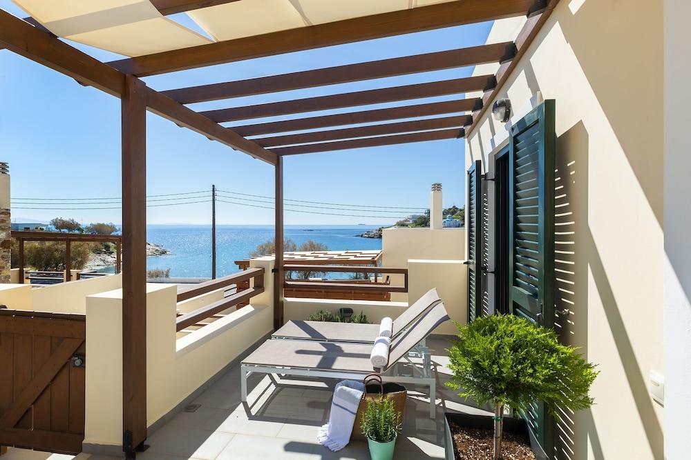 sembo-3788326-771700-385161 Syra Bay
