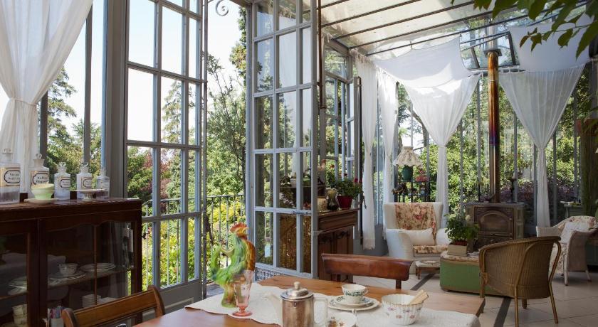 La Pluie de Roses Haute-Normandie - Giverny visuel 4/5 La Pluie de Roses Haute-Normandie - Giverny visuel 4/5