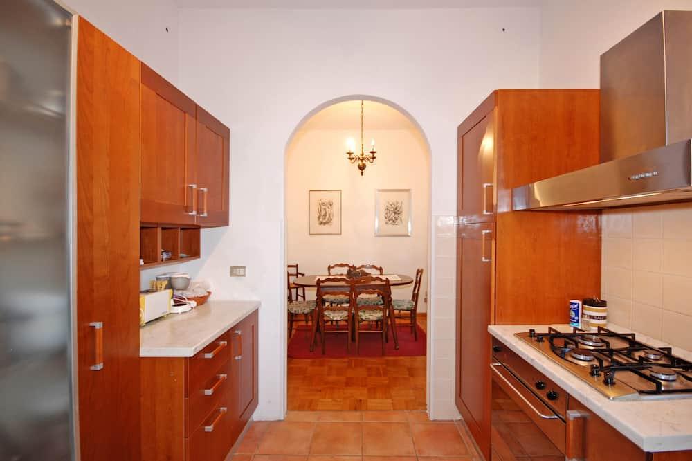 Spacious Villa with Pool in the heart of Chianti, ideal for exploring Tuscany Toscane - Tavarnelle Val di Pesa visuel 4/5 Spacious Villa with Pool in the heart of Chianti, ideal for exploring Tuscany Toscane - Tavarnelle Val di Pesa visuel 4/5