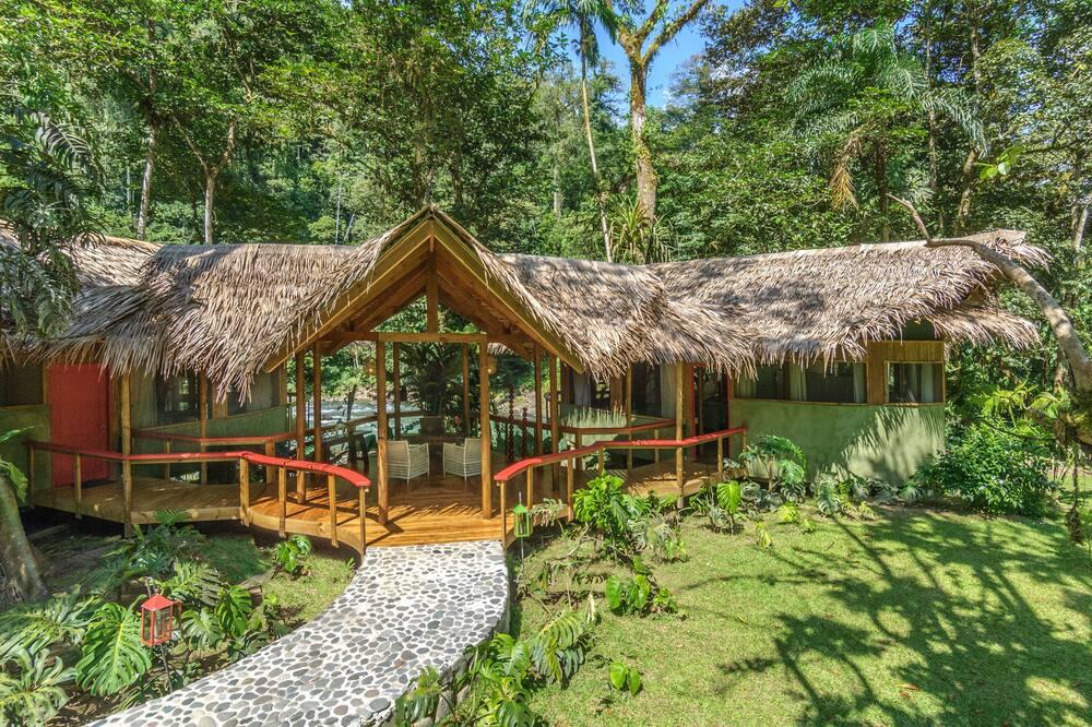 Pacuare Lodge by Böëna