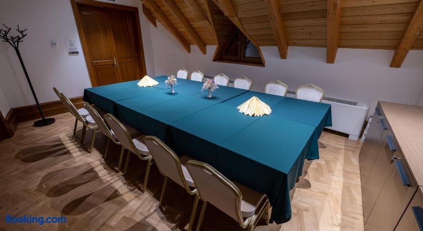 booking-9334937-414531327-612173 Hungarikum Hotel