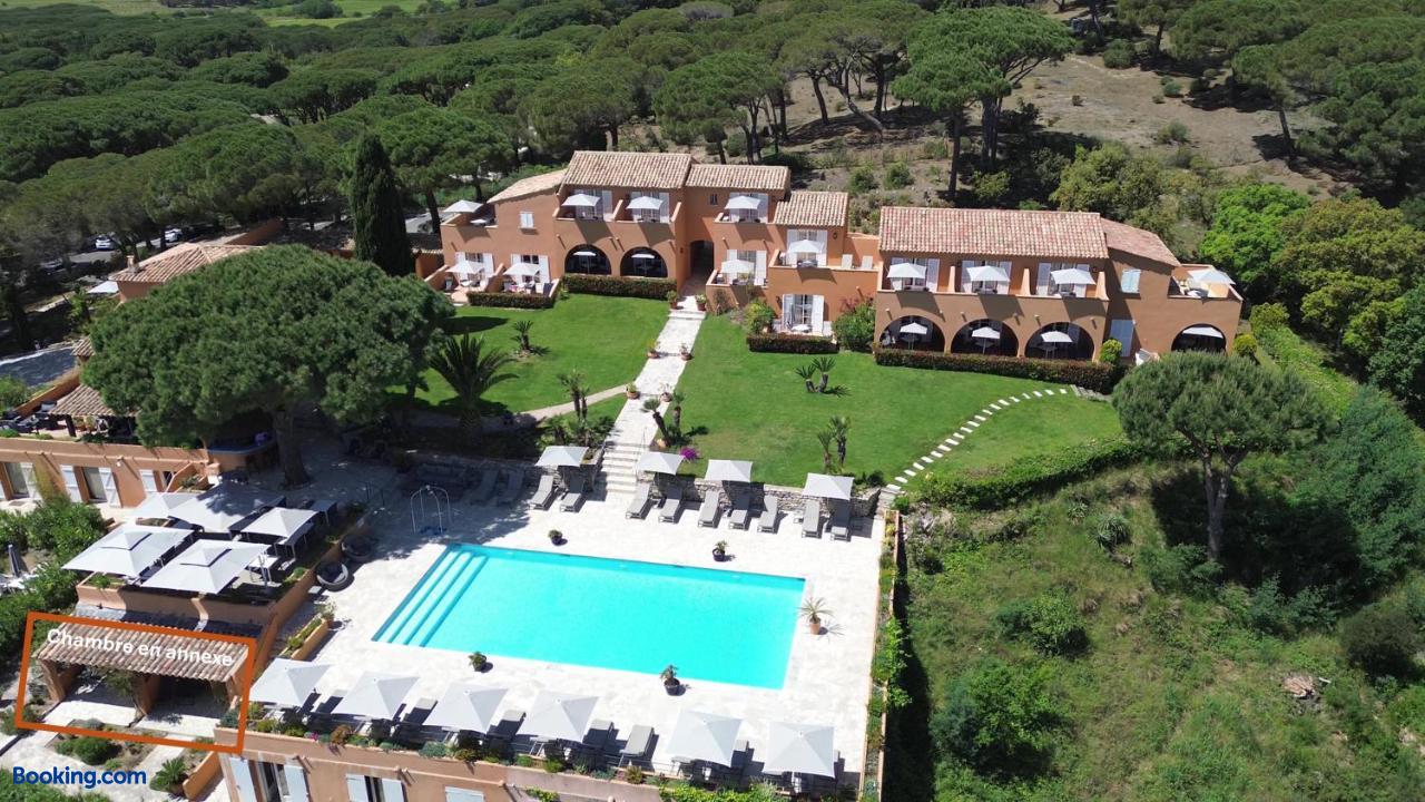 booking-2146285-624022267-215672 Hotel les Bouis
