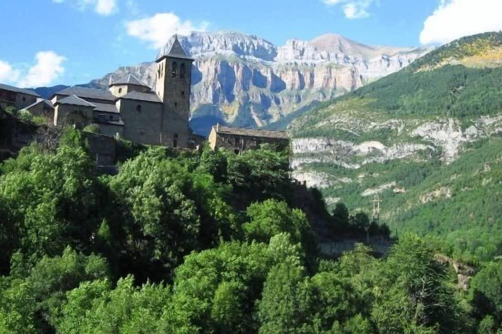 Casa Petirrojo Torla-Ordesa Aragon - Torla visuel 4/5 Casa Petirrojo Torla-Ordesa Aragon - Torla visuel 4/5