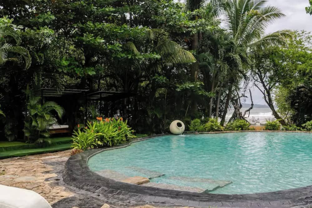 Ocho Artisan Bungalows