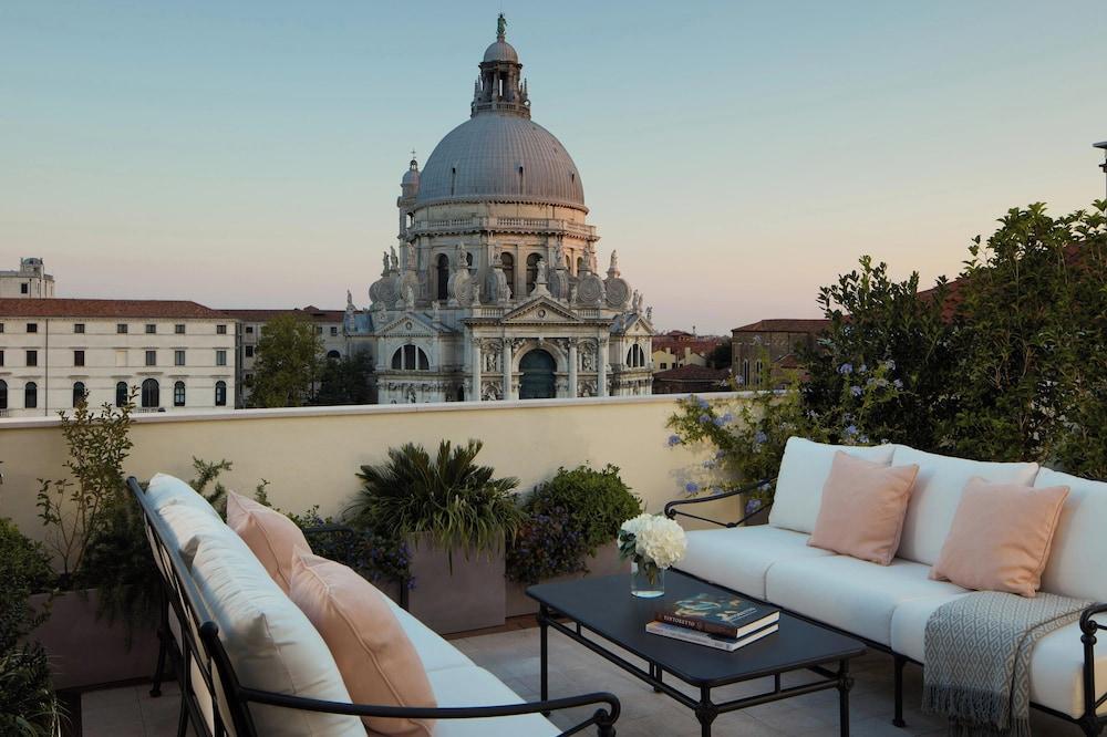 sembo-4989100-4dee37-416254 The St. Regis Venice