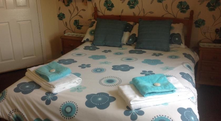 Cleasewood Guest House