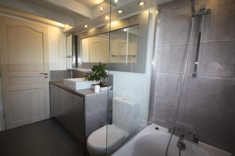 Beautiful Villa, Recent Comfortable Well Equipped, With Swimming Pool, Air Conditioning, Wifi Provence-Alpes-Côte d'Azur - Montauroux visuel 3/5 Beautiful Villa, Recent Comfortable Well Equipped, With Swimming Pool, Air Conditioning, Wifi Provence-Alpes-Côte d'Azur - Montauroux visuel 3/5