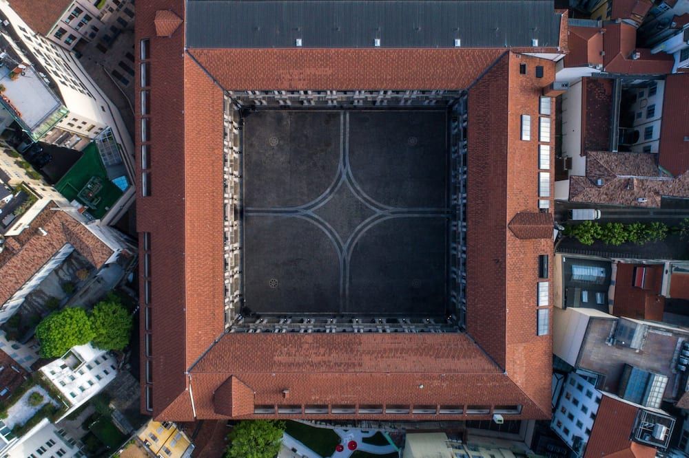 Portrait Milano - Lungarno Collection