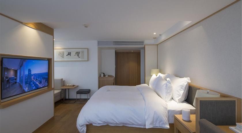 Bai Yun Qin She Boutique