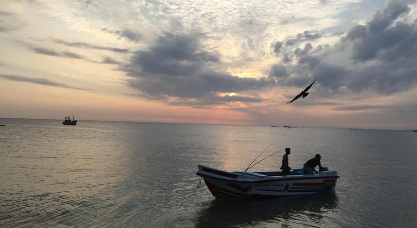 Janas Blue Water Corner