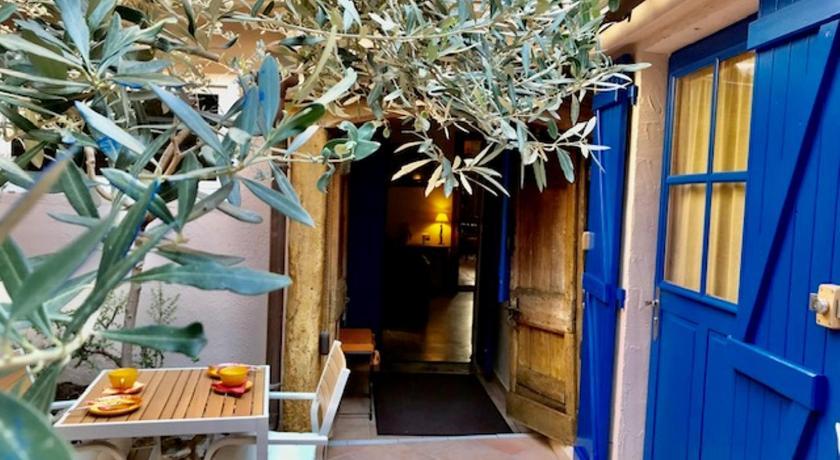 Hotel Le Colbert Provence-Alpes-Côte d'Azur - Avignon visuel 2/5