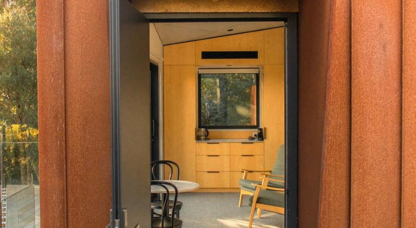 Tussock Hill Vineyard Retreats