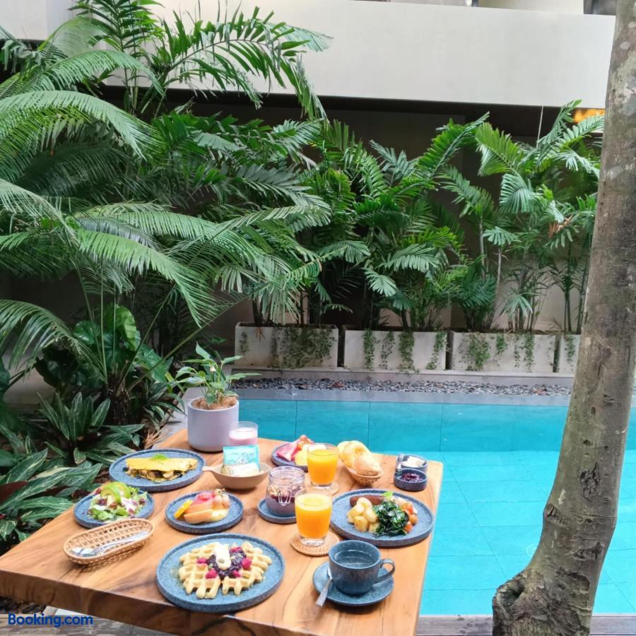 booking-1071323977-601850485-745723 Piece Lio from Japan Managed by H Hospitality Group