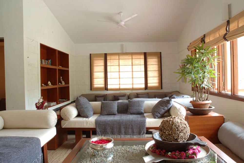 sembo-389722-da5594-295064 Shreyas Retreat