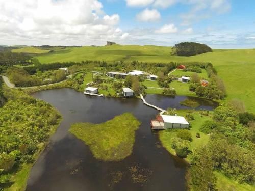 The Lakes - Kai Iwi Lakes Exclusive Retreat