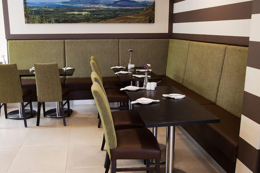 Strandhill Lodge and Suites