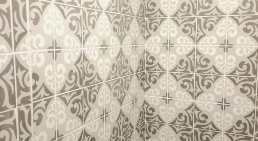 9br-Sleeps 19. Amazing Deal!!