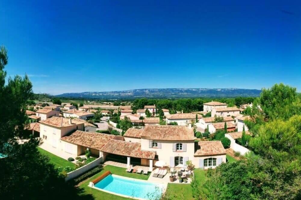 Ma villa en Provence villa de standing et piscine Domaine de Pont-Royal Provence-Alpes-Côte d'Azur - Mallemort visuel 1/5 Ma villa en Provence villa de standing et piscine Domaine de Pont-Royal Provence-Alpes-Côte d'Azur - Mallemort visuel 1/5