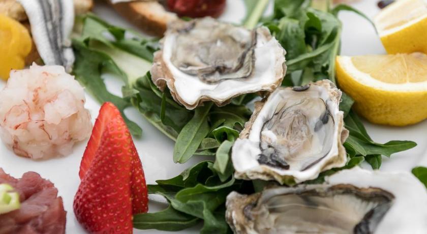 Trampolines Suite Hotel