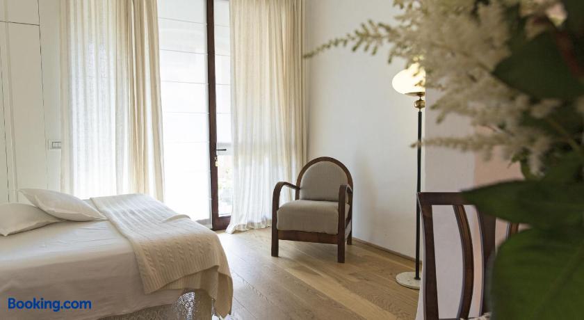 booking-2464647-56798251-485156 Villa Caprera
