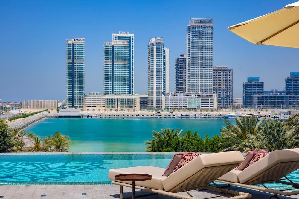 expedia_group-1070399172-69203833-842014 W Dubai - Mina Seyahi