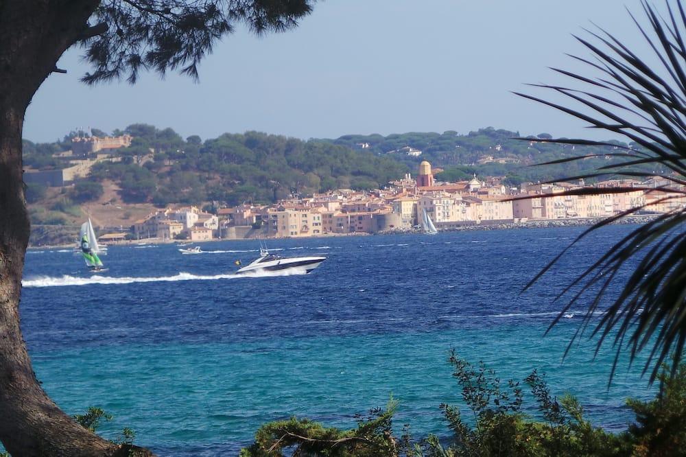 Large renovated property with sea view, indoor pool, beaches 50 meters away Provence-Alpes-Côte d'Azur - Grimaud visuel 2/5