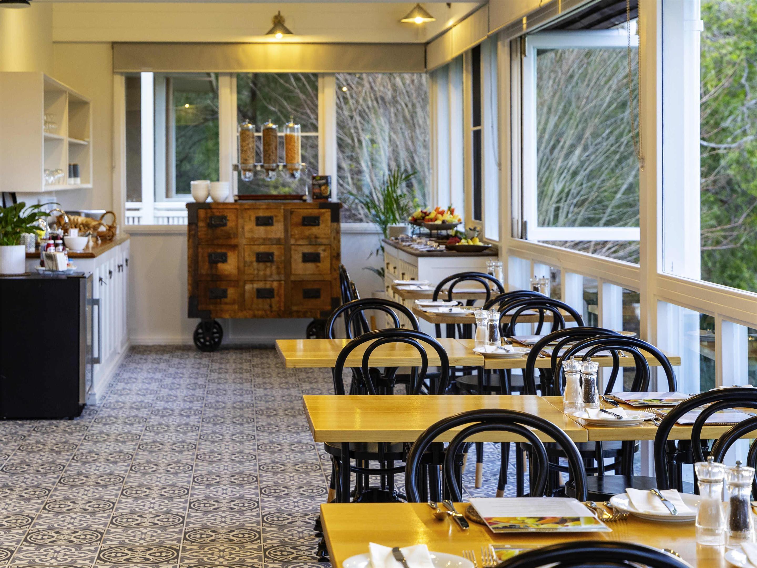 Grand Mercure Basildene Manor