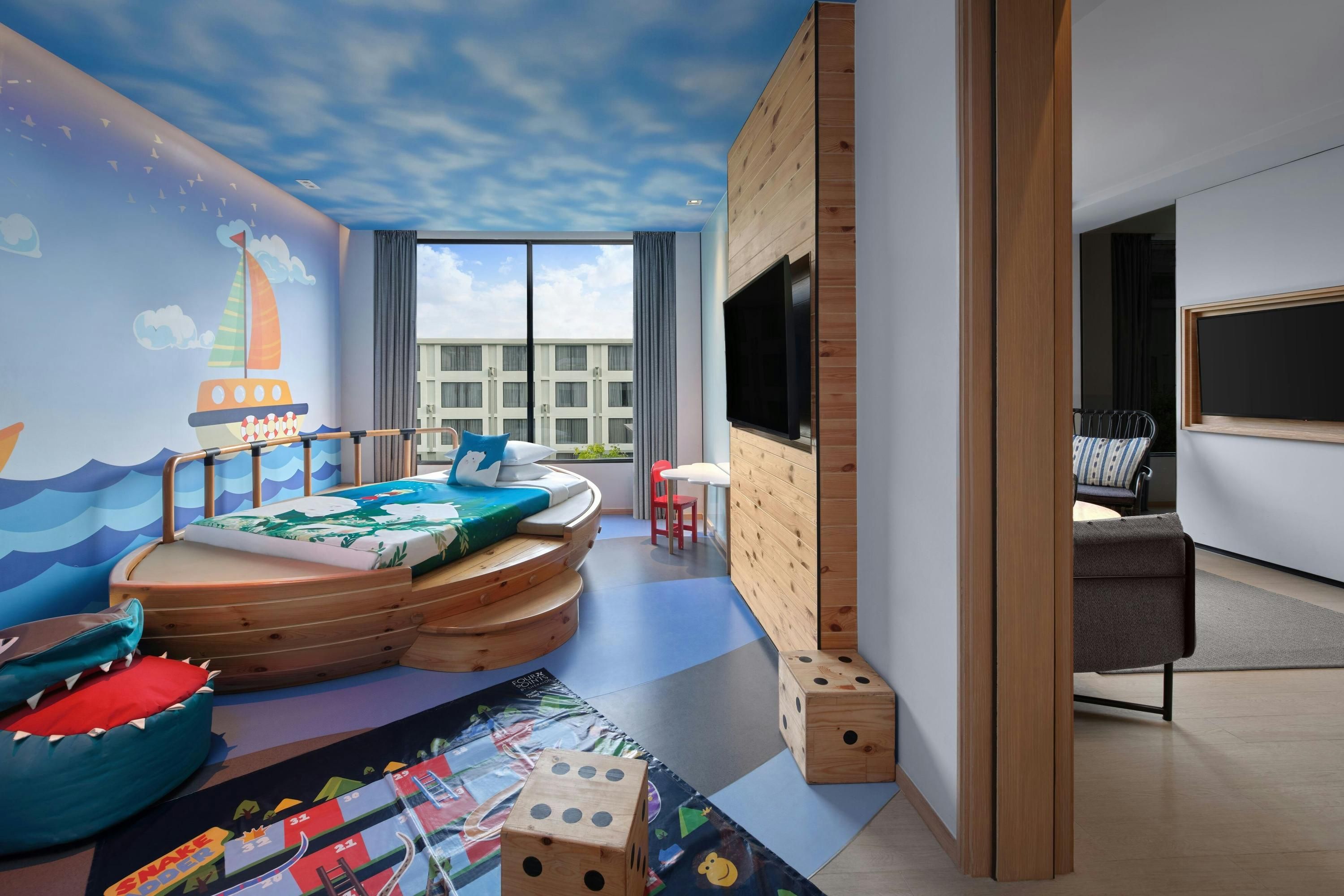 Four Points by Sheraton Phuket Patong Beach Resort