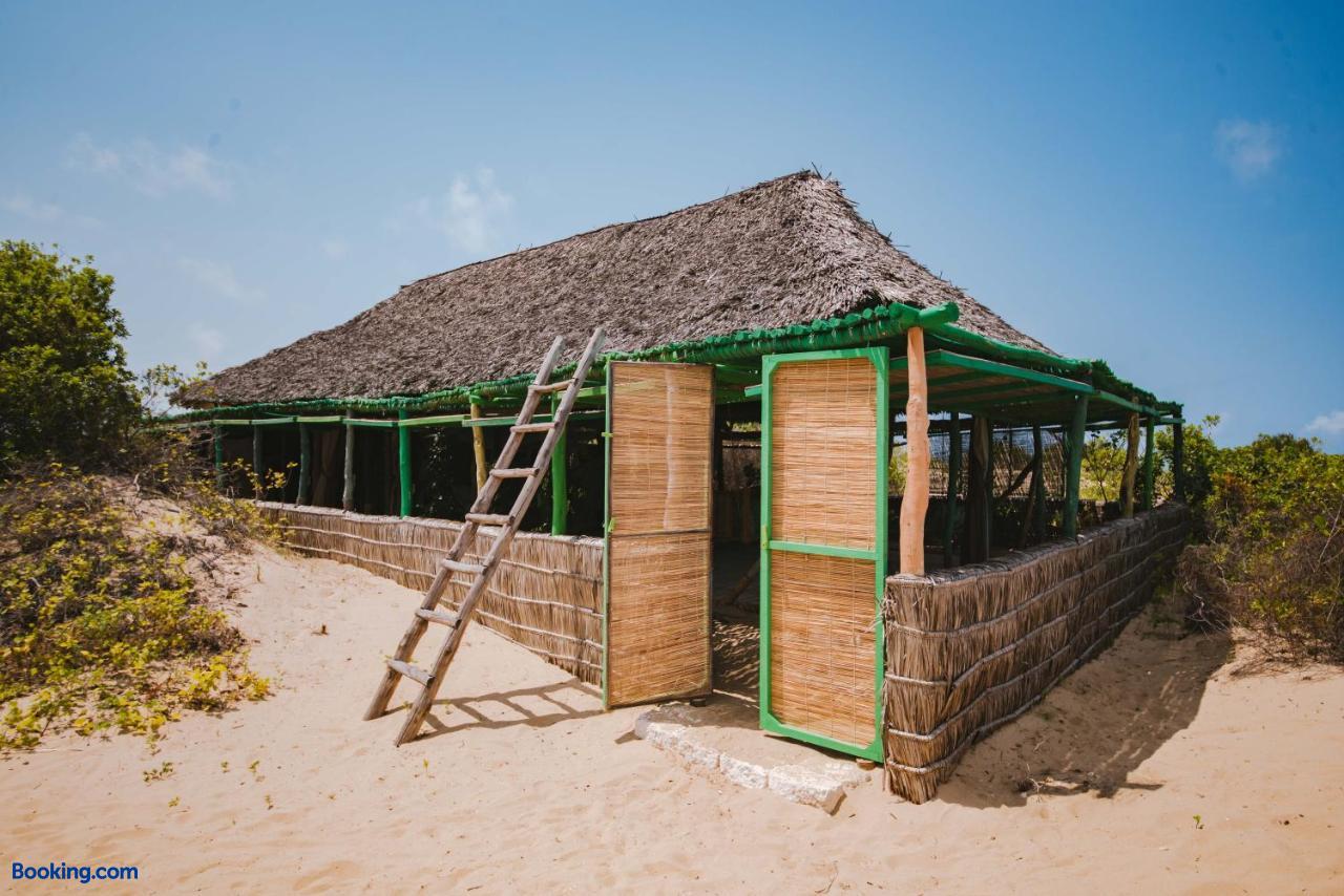 booking-8551476-473158444-483581 Kizingo Beach Eco Lodge
