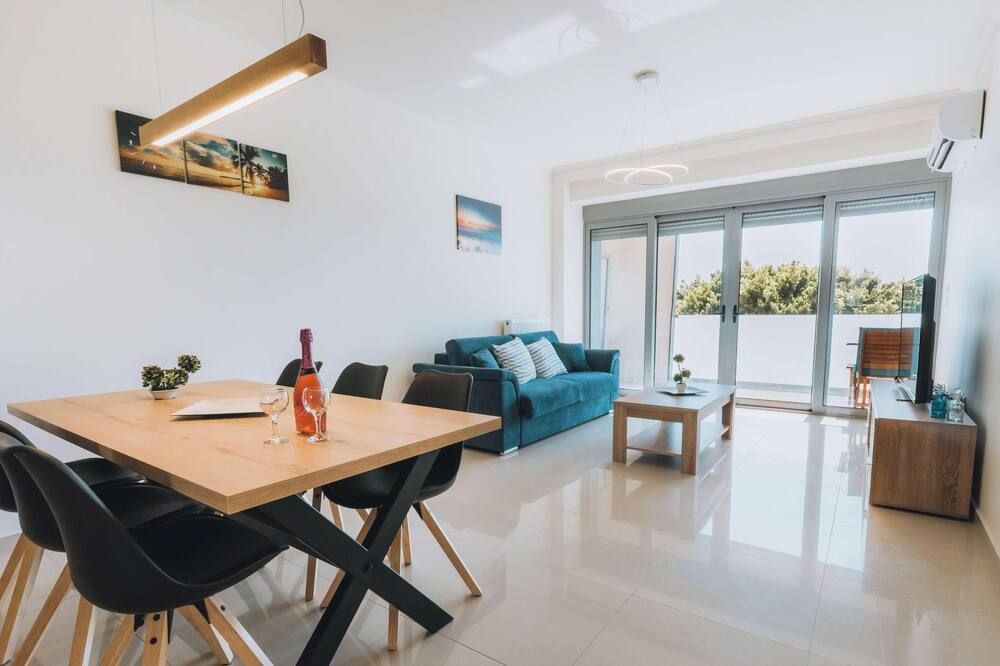 Rhodes Suite Port Haven